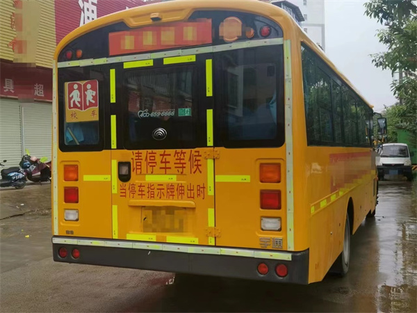 36座二手校車(chē)生產(chǎn)廠家
